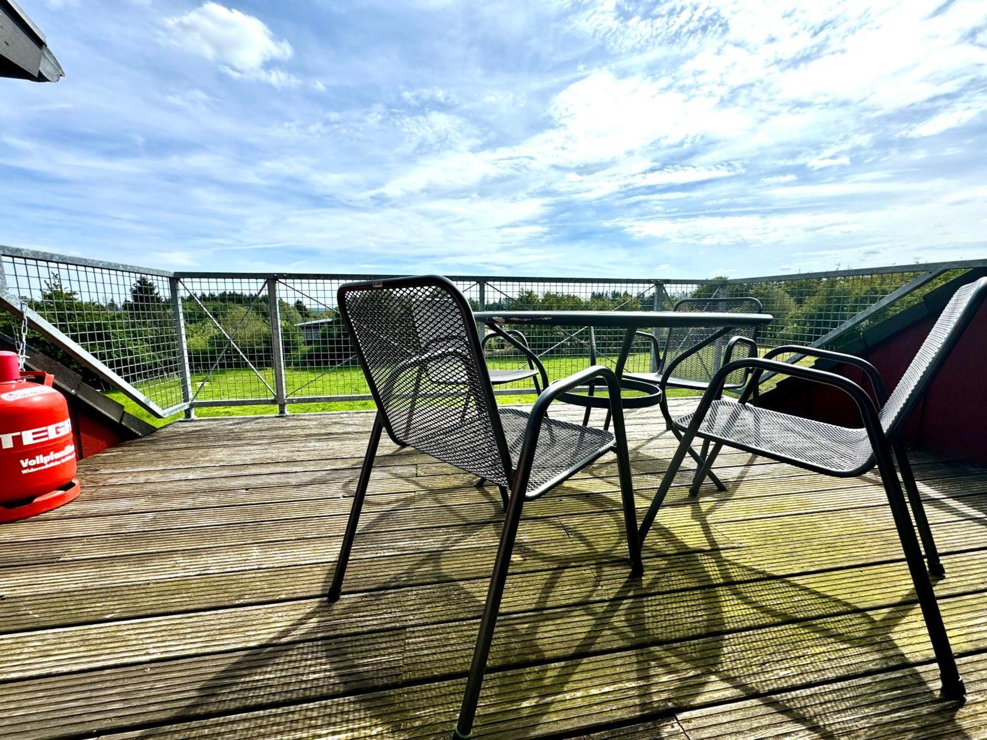 Hof Vierzehnender Im Hohen Venn - 70Qm Fachwerk-Studio - Grosses Wohn-Schlafzimmer Mit Dachterrasse Und Kaminofen - Separate Kueche - Perfekt Fuer Paare - Monschau - Eifel - Hunde Willkommen - Islandpferde Extérieur photo